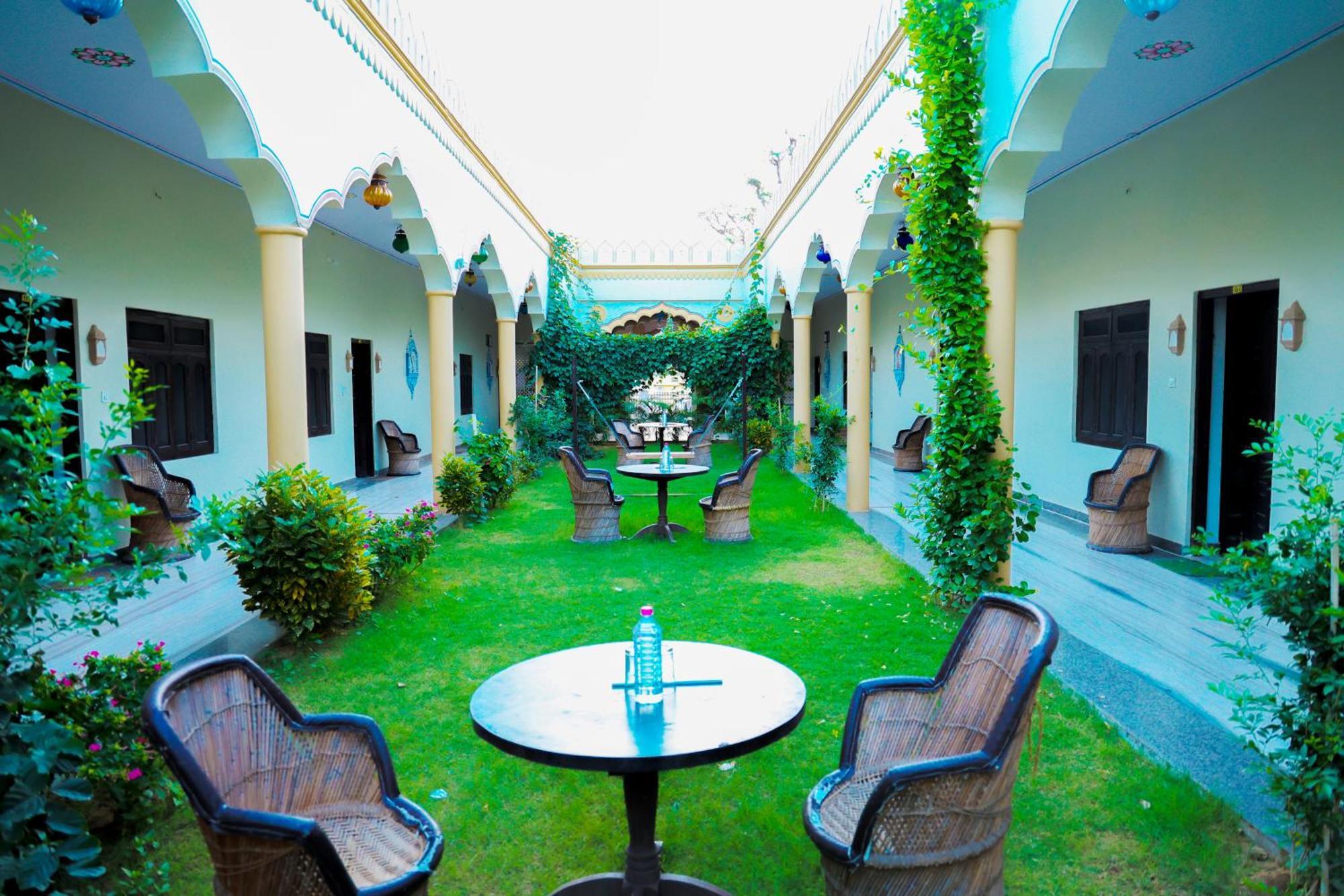 Hotel Mewad Haveli Pushkar Exterior photo