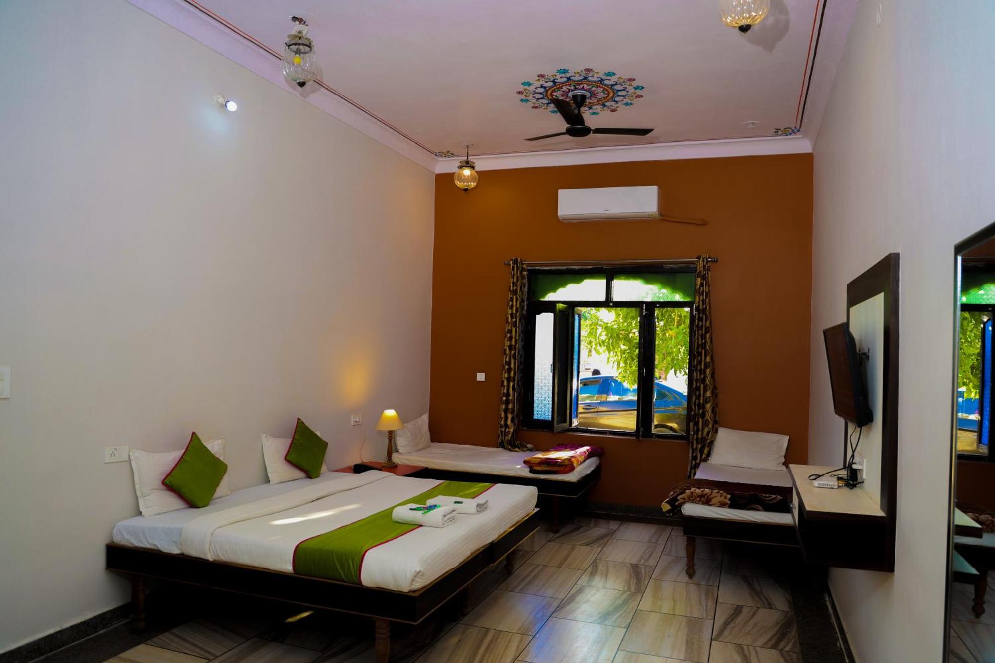 Hotel Mewad Haveli Pushkar Exterior photo