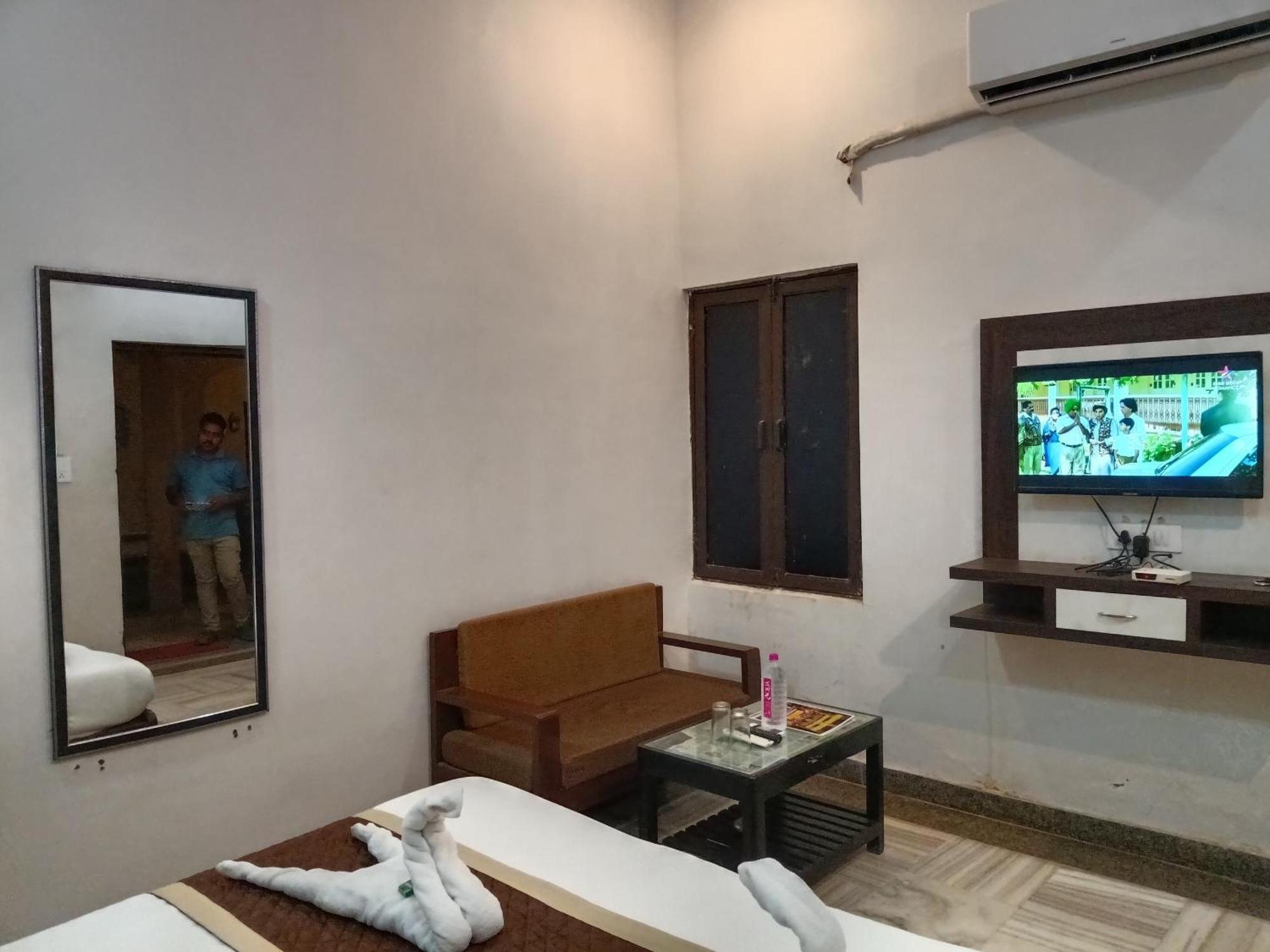 Hotel Mewad Haveli Pushkar Exterior photo