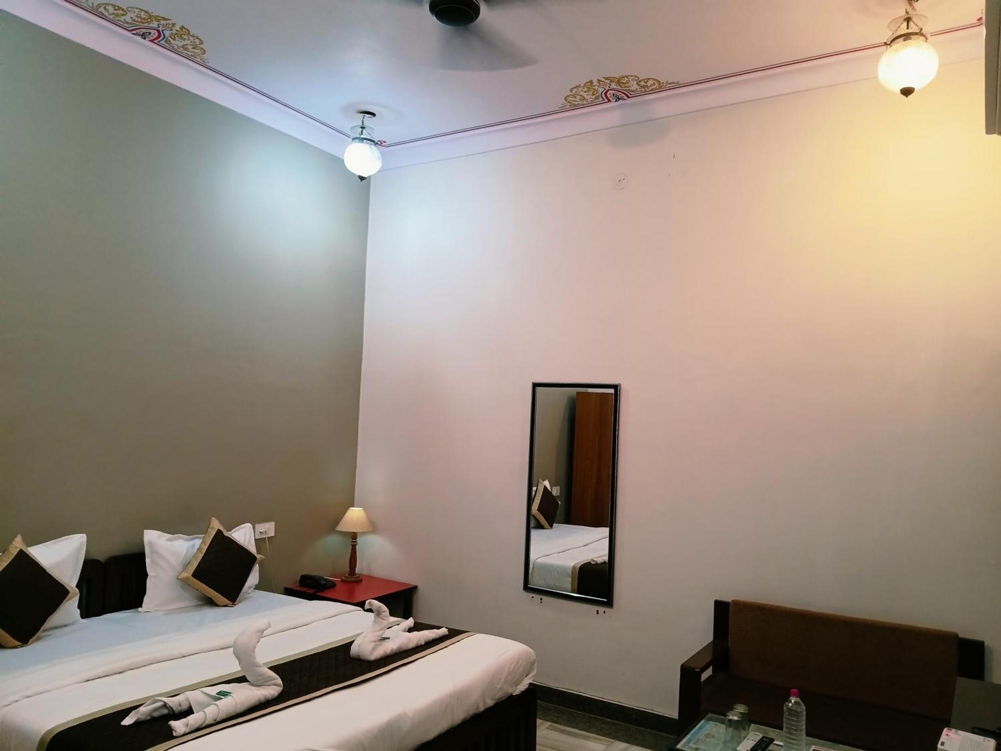 Hotel Mewad Haveli Pushkar Exterior photo